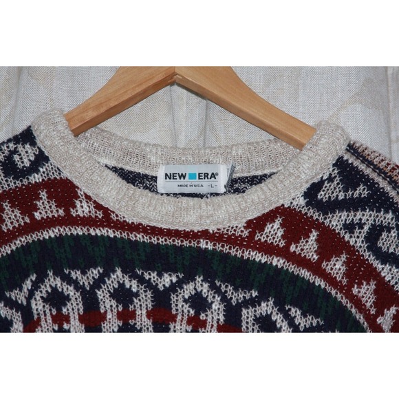 Vintage New Era Sweater Men's L Red-Green-Tan-Blue Made in USA Christmas - Picture 3 of 9